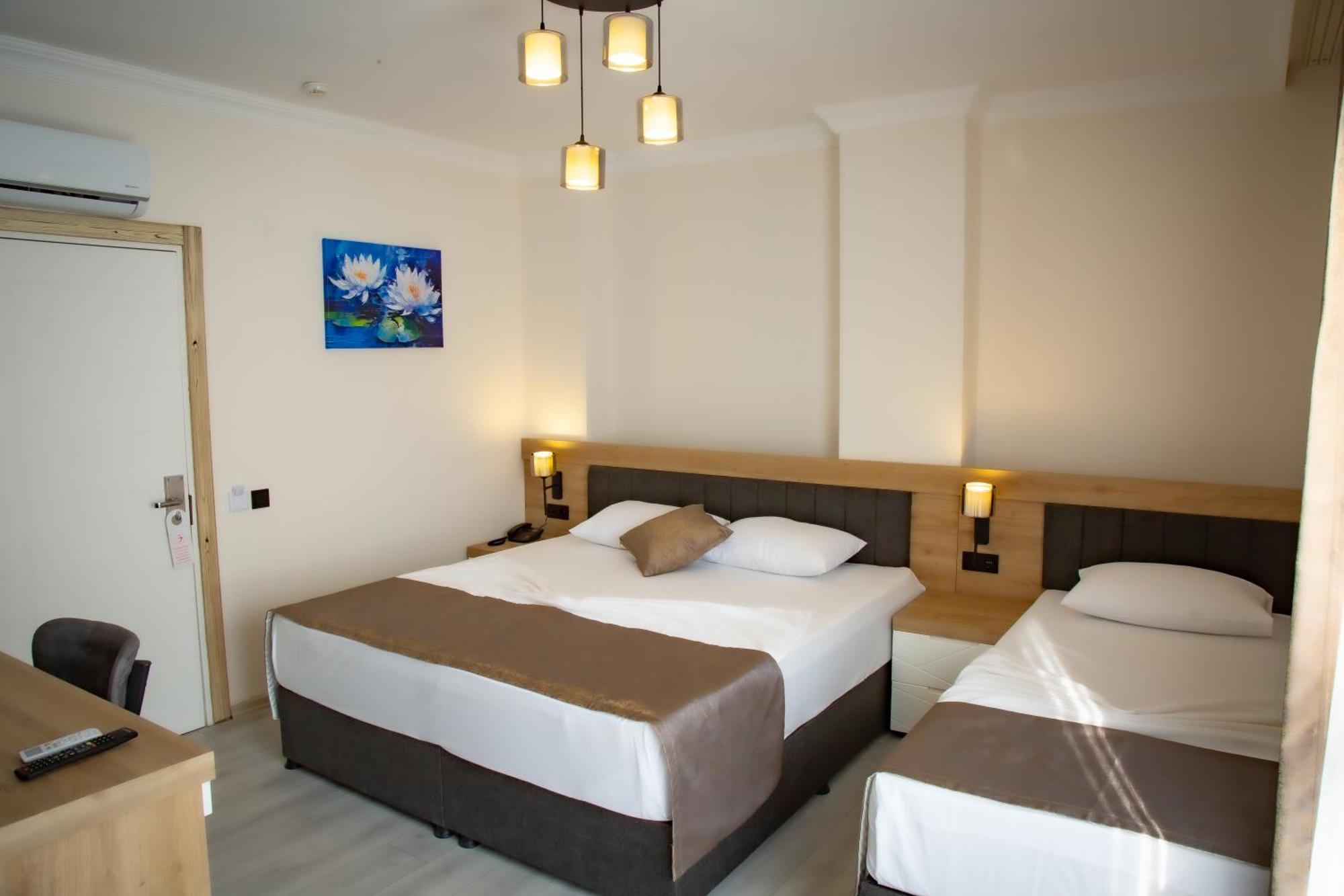 Bloomtalya Hotel Antalia Esterno foto